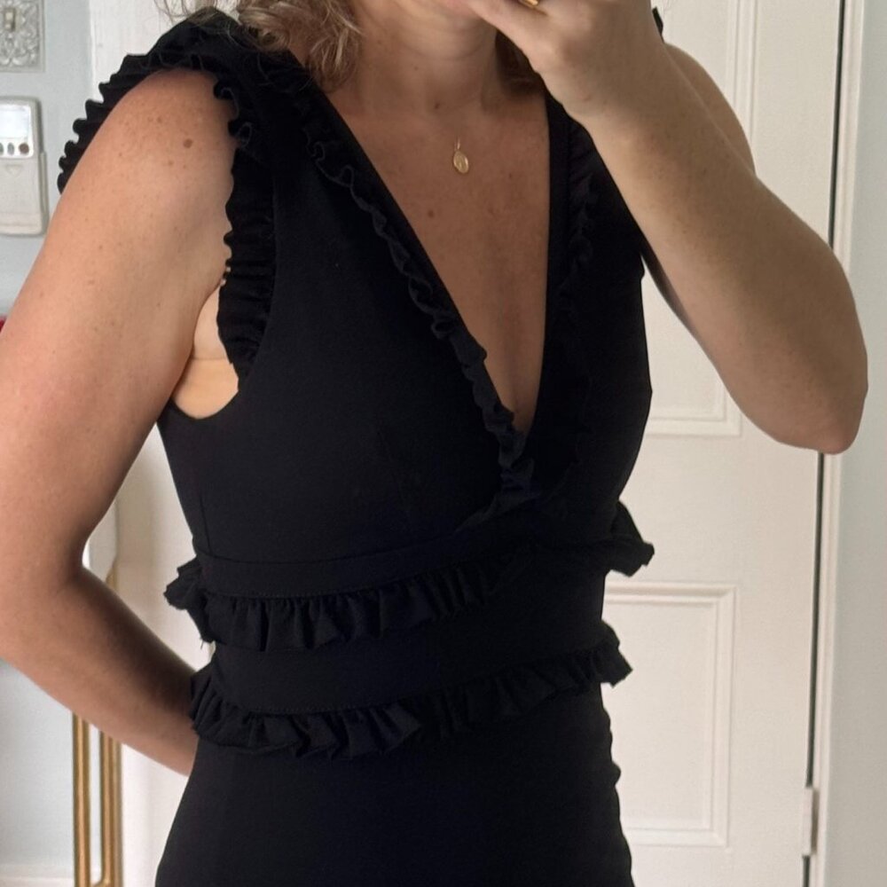 Susan Monaco Sleeveless Plunger Dress Size S NWT